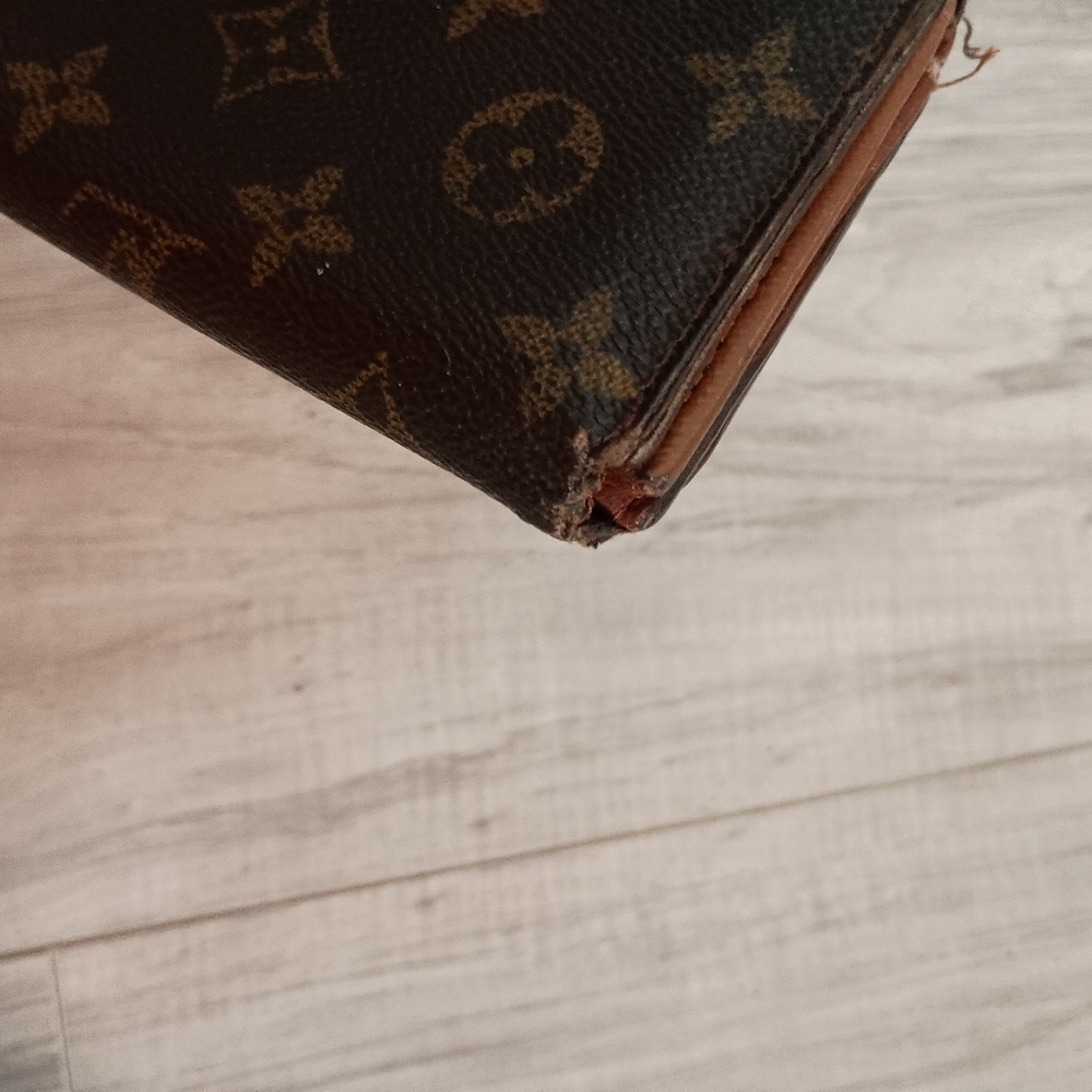 Louis Vuitton Monogram Porte Monnaie Billets Tresor Wallet - Picture 6 of 14